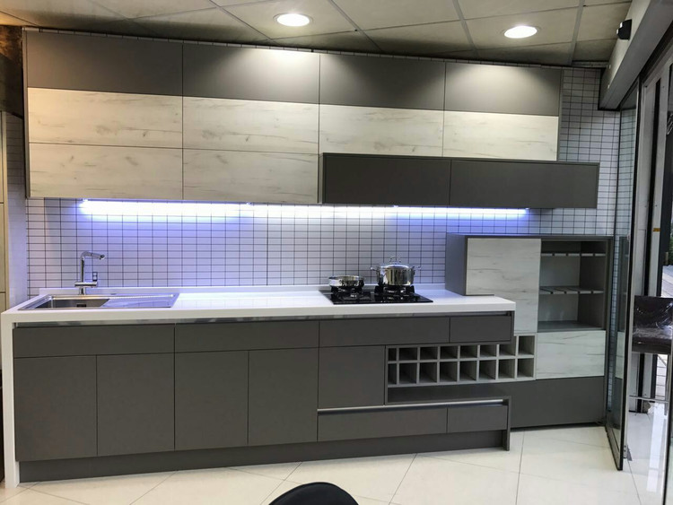 کابینت هایگلاس